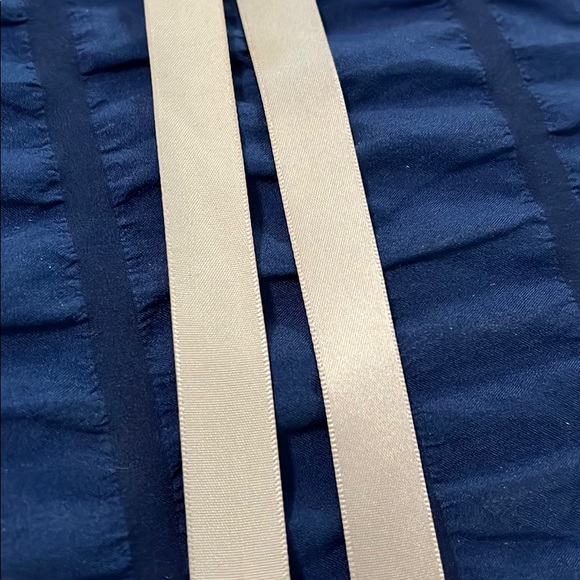 Ann Taylor Necklace - Picture 3 of 3